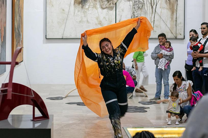   CON ABSTRAÍDOS, LA PRIMERA INFANCIA DISFRUTA DEL MUSEO MANUEL FELGUÉREZ  