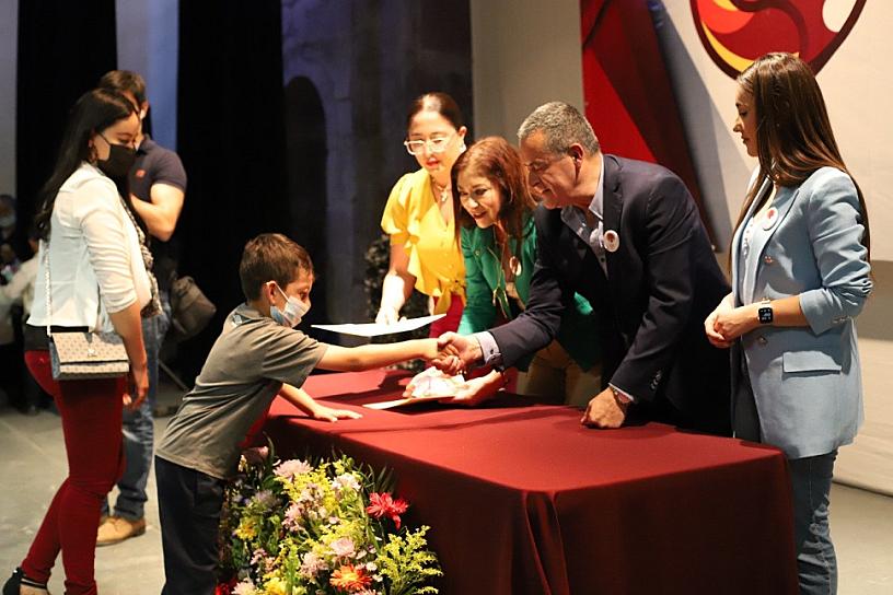 CONCLUYE CAPACITACIÓN DE 456 JEREZANOS EN TALLERES DEL DIF 