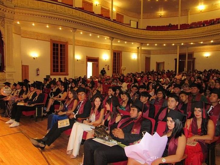 CONCLUYEN JÓVENES ESTUDIOS DE LA PREPARATORIA CARLOS MARX
