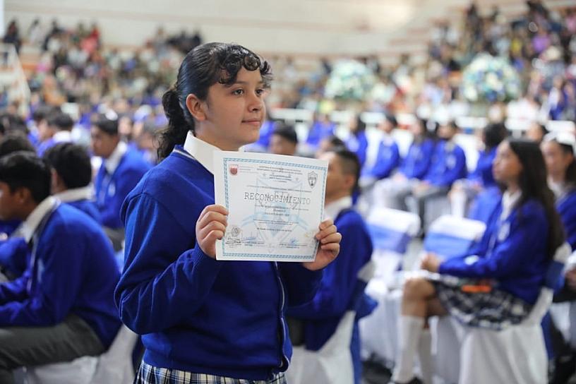 CONCLUYEN LA SECUNDARIA 182 JÓVENES DE RÍO GRANDE