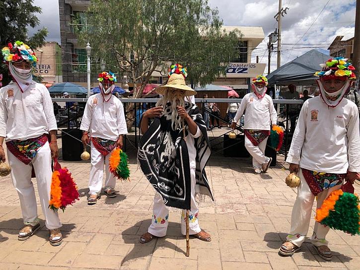 CONCURSAN DANZAS AUTÓCTONAS RIOGENSES