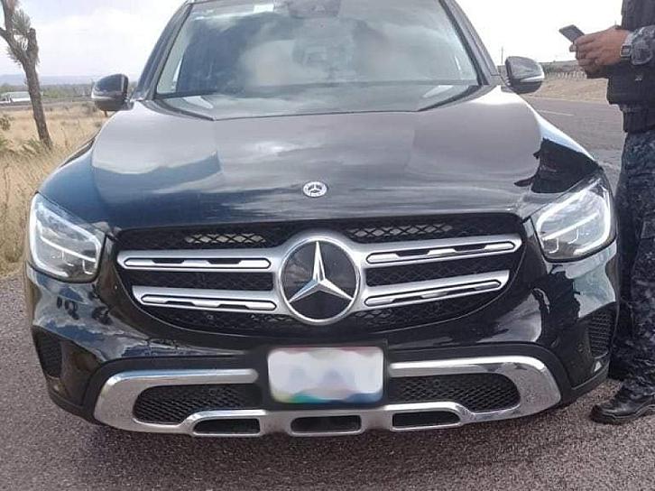 CONDUCÍA UN MERCEDEZ  ... ROBADO; LO DETIENE LA PEP