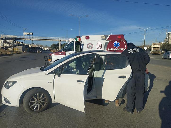 Conductor provoca accidente y se da a la fuga en Guadalupe 