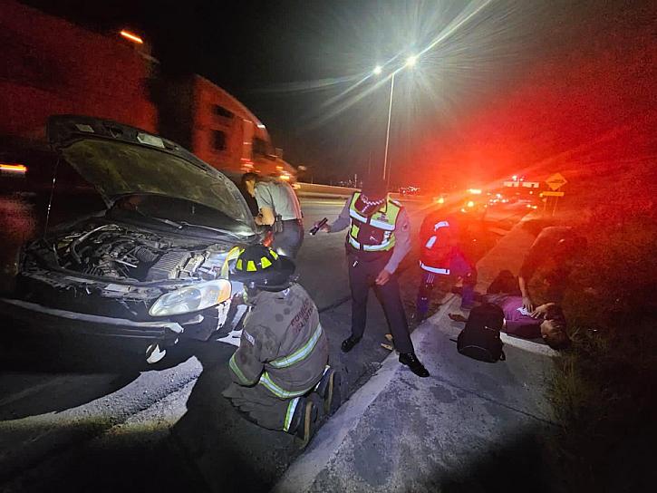 CONDUCTOR SE IMPACTA CONTRA OBJETO FIJO; SALE ILESO  