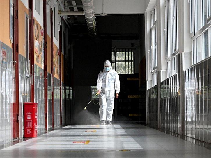 CONFINA CHINA A 4 MILLONES DE PERSONAS EN PROVINCIA VECINA A PEKÍN POR COVID-19