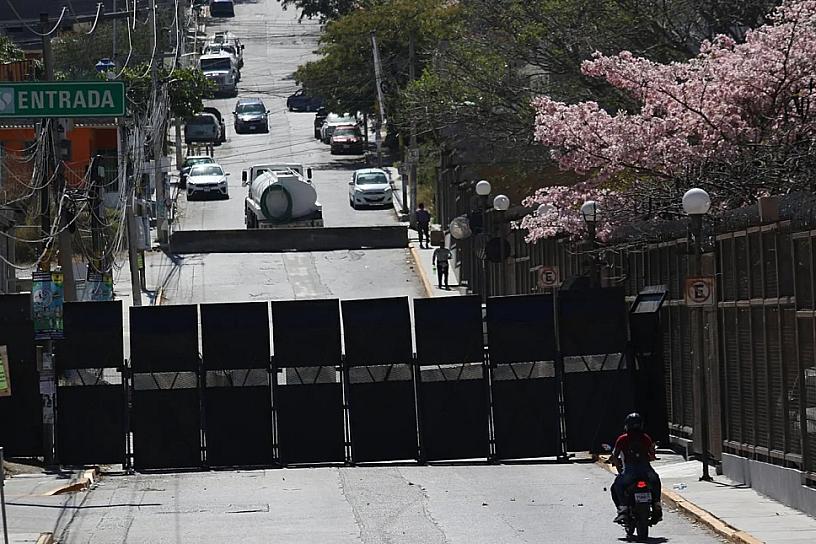 CONFIRMA AMLO FUGA DEL POLICÍA QUE ASESINÓ A NORMALISTA DE AYOTZINAPA 