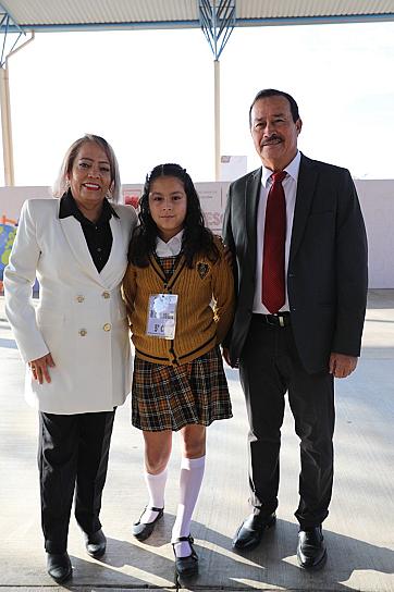 CON GRAN ENTUSIASMO, REGRESAN ALUMNOS DE EDUCACIÓN BÁSICA A 