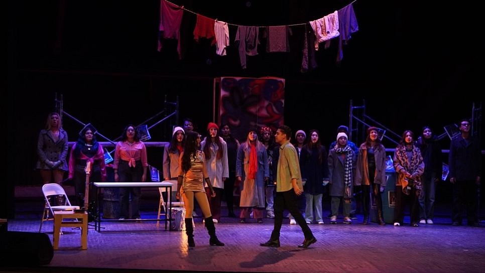 Con gran éxito presentan musical Rent alumnos de la UVC