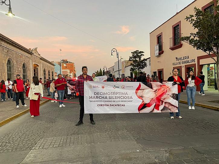 CONMEMORAN CON MARCHA SILENCIOSA EL DÍA MUNDIAL EN RESPUESTA ANTE EL VIH-SIDA
