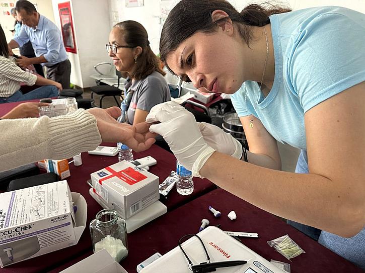 CONMEMORAN DÍA DE LA DIABETES CON ACTIVIDADES DE DETECCIÓN Y PREVENCIÓN