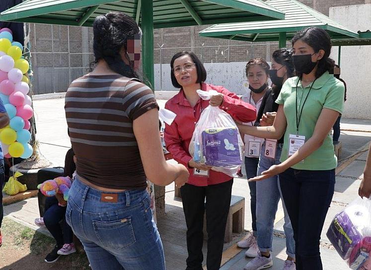 CONMEMORAN DÍA DE LAS MADRES EN EL CERERESO FEMENIL DE CIENEGUILLAS