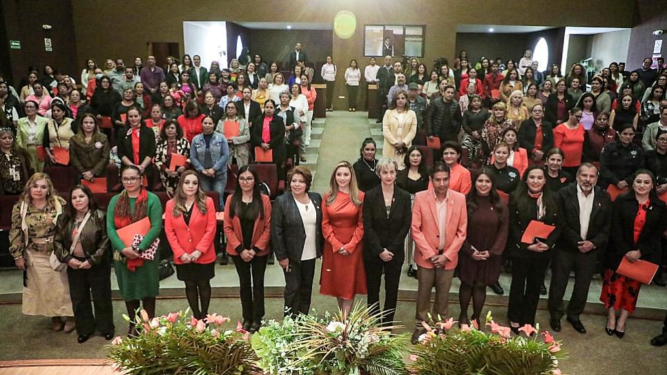 CONMEMORAN DÍA INTERNACIONAL DE LA ELIMINACIÓN DE LA VIOLENCIA CONTRA LA MUJER 