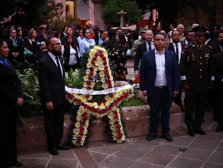CONMEMORAN LA CONSUMACIÓN DE LA INDEPENCIA DE MÉXICO CON ACTO CÍVICO