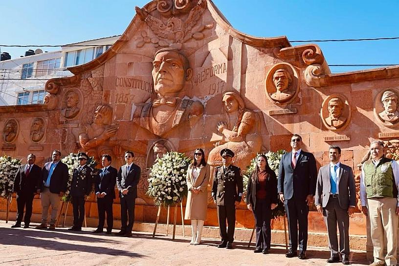 Conmemoran poderes del Estado 108 Aniversario de la Constitución
