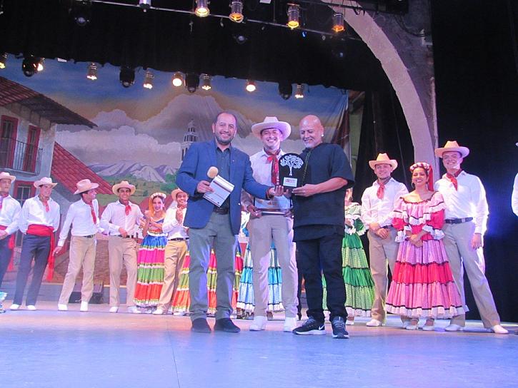 CONQUISTA CON SU PRESENTACIÓN EL BALLET FOLCLÓRICO DEL INSTITUTO DE CULTURA DE MAZATLÁN 