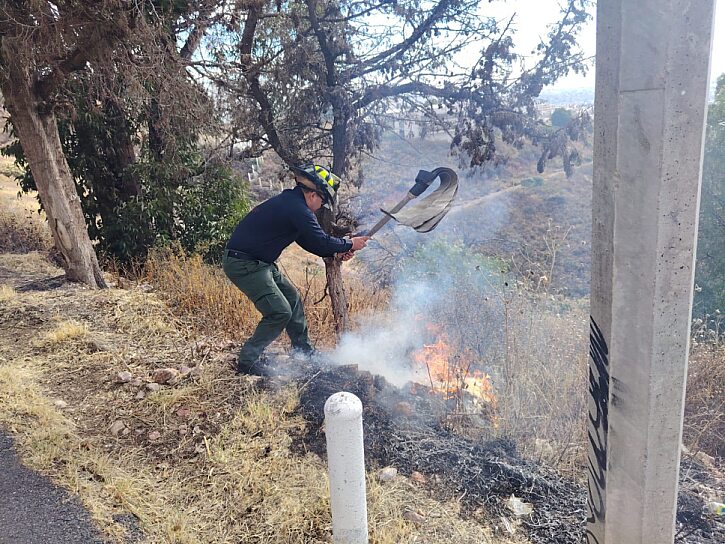 ATIENDE PROTECCIÓN CIVIL INCENDIO EN PASEO DE LA BUFA