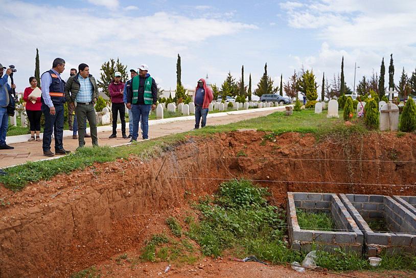 CONSTRUYEN 300 GAVETAS EN EL PANTEÓN JARDINES DEL RECUERDO