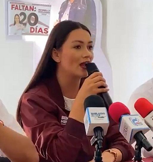 CONTINÚA BENNELLY HERNÁNDEZ CON RECORRIDO POR COMUNIDADES Y COLONIAS DE FRESNILLO 