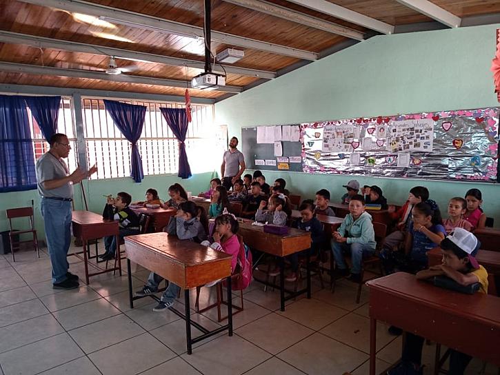 CONTINÚA DIF JEREZ CON LA DIFUSIÓN DE VALORES EN ESCUELAS 