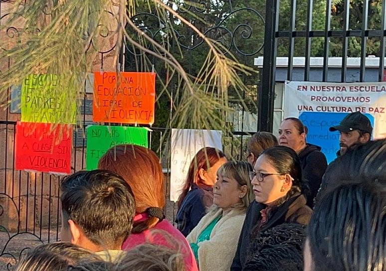 CONTINÚA PARO EN LA SECUNDARIA BENITO JUÁREZ EN FRESNILLO 