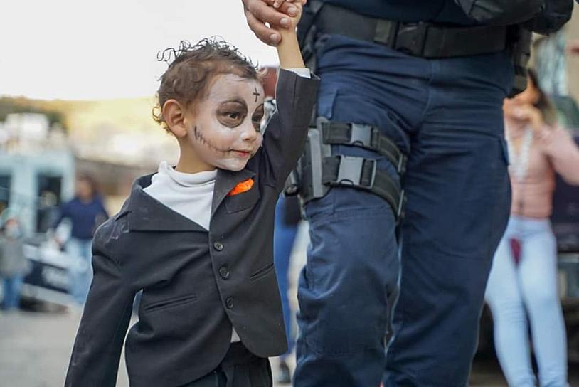 CONVIVEN POLICÍAS CAPITALINOS CON NIÑOS DE LAS MARGARITAS 