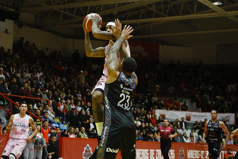 ZACATECAS VENCE A FUERZA REGIA, LÍDER DE LA LNBP