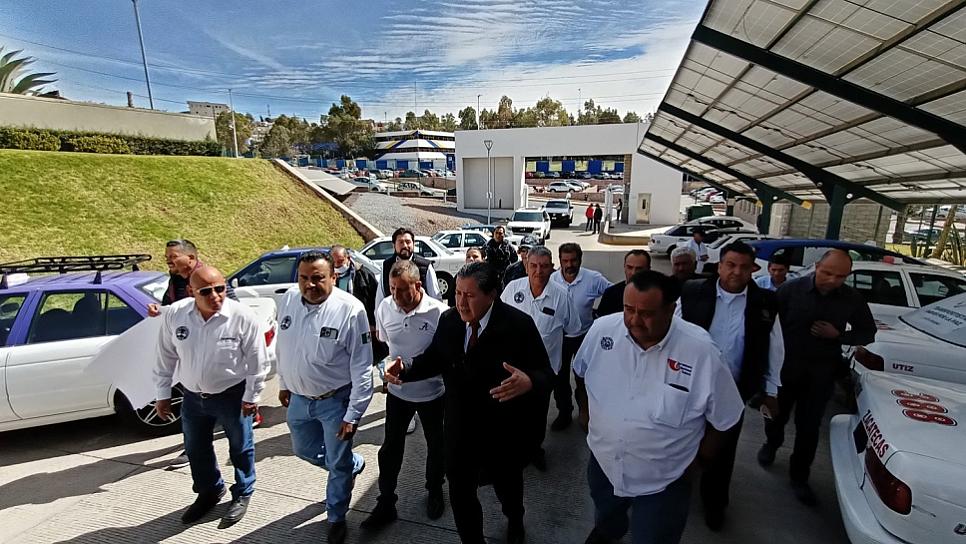 CUMPLE GOBIERNO DEL ESTADO CON TAXISTAS DE ZACATECAS 