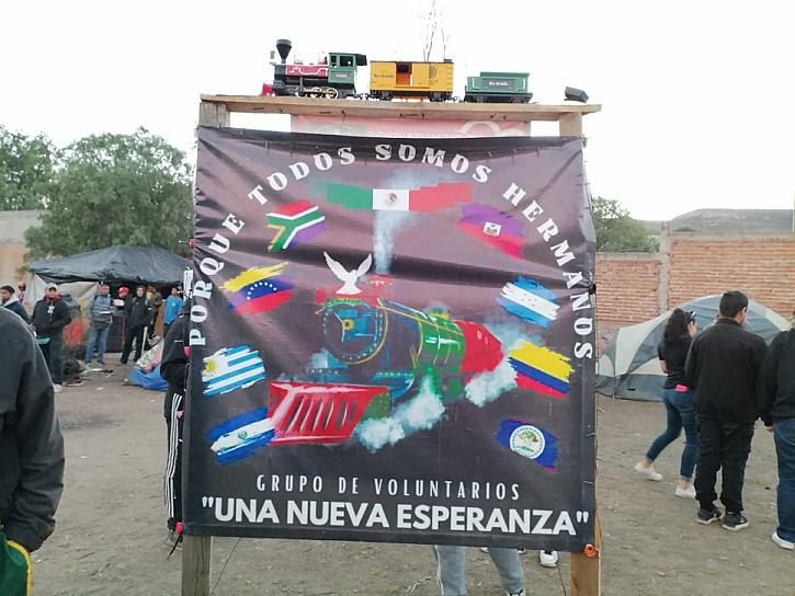 CUMPLIR DOS AÑOS SOBRE EL TREN; QUEDAN VARADOS NIÑOS MIGRANTES EN GUADALUPE 