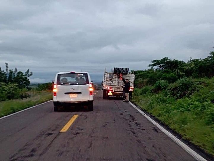 DAÑADOS VARIOS VEHÍCULOS EN EL TRAMO VILLANUEVA-TABASCO
