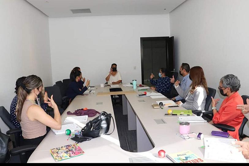 DAN CURSOS DE CAPACITACIÓN EN LENGUA DE SEÑAS