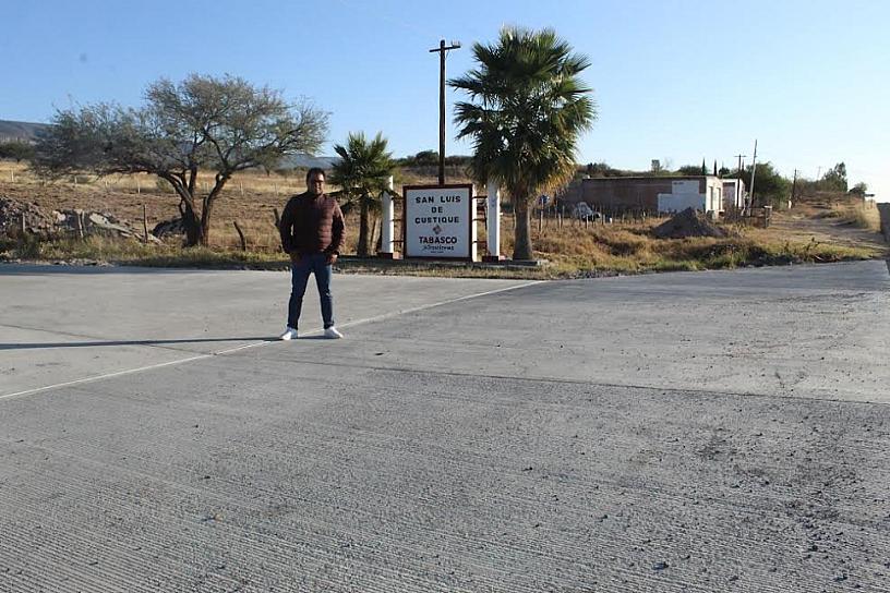 DAN SU ARREGLADITA A VIALIDADES DE TABASCO