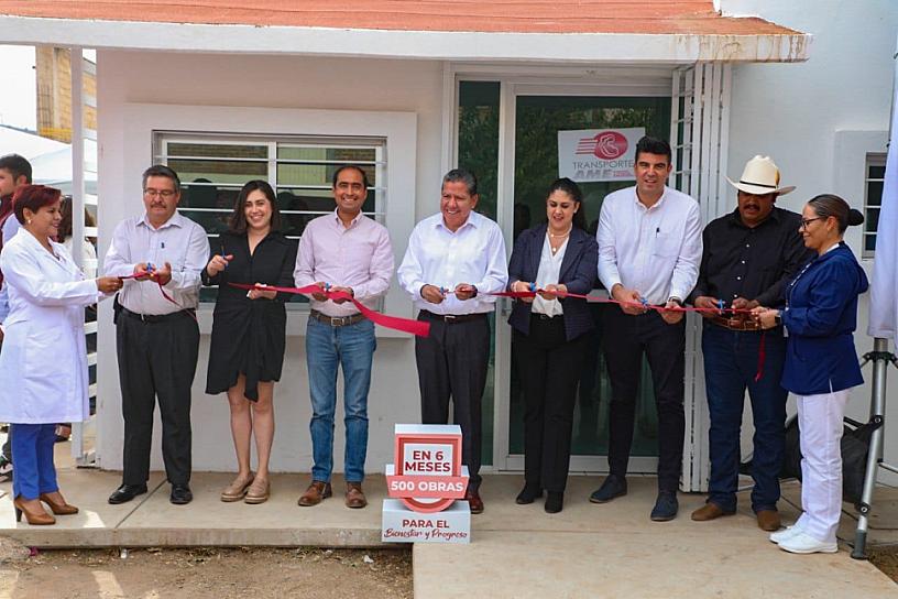 DAVID MONREAL INAUGURA REHABILITACIÓN DE CASA DE SALUD