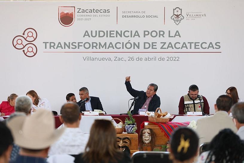 ESCUCHA DAVID MONREAL DEMANDAS DE VILLANOVENSES