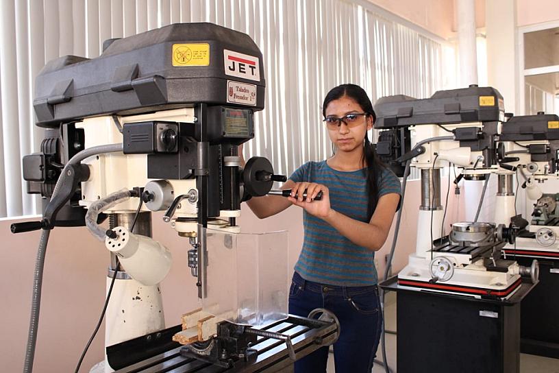 DAYANA HACE HISTORIA EN EL MUNDO DE LAS MATEMÁTICAS