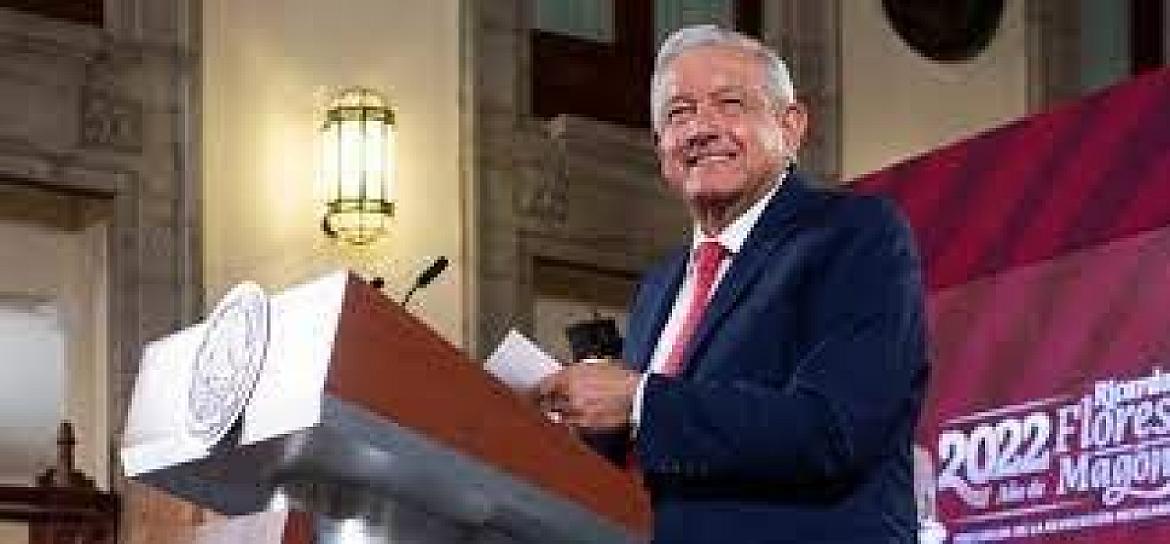 DEFIENDE AMLO REFORMA ELECTORAL; ADVIERTE QUE INE NO DESAPARECERÁ