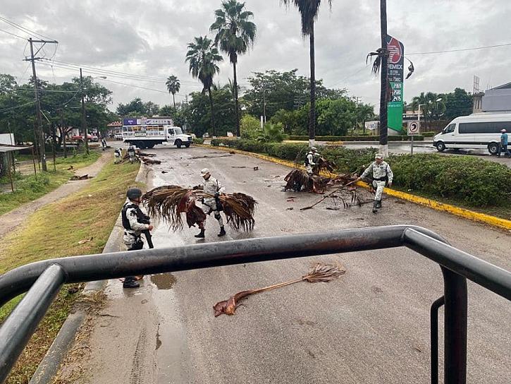 DEJA HURACÁN ROSLYN AL MENOS 2 MUERTOS EN NAYARIT
