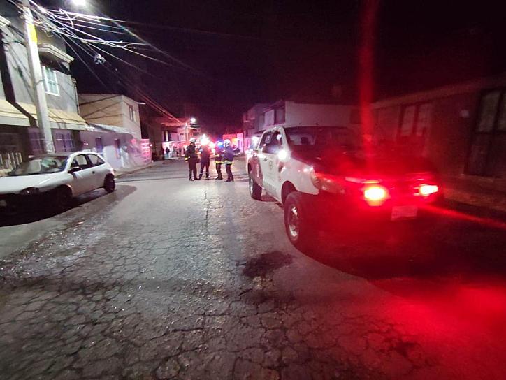 DEJA INCENDIO EN VIVIENDA UNA MUJER Y DOS MENORES HERIDOS