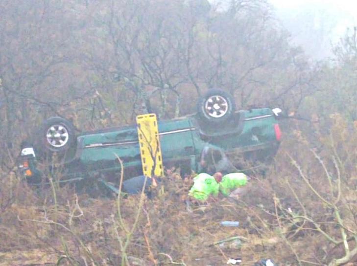 DEJA VOLCADURA CINCO LESIONADOS EN TLALTENANGO