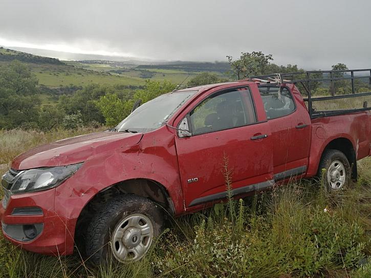 DEJA VOLCADURA DOS MUJERES Y UN INFANTE LESIONADOS EN EL TEÚL