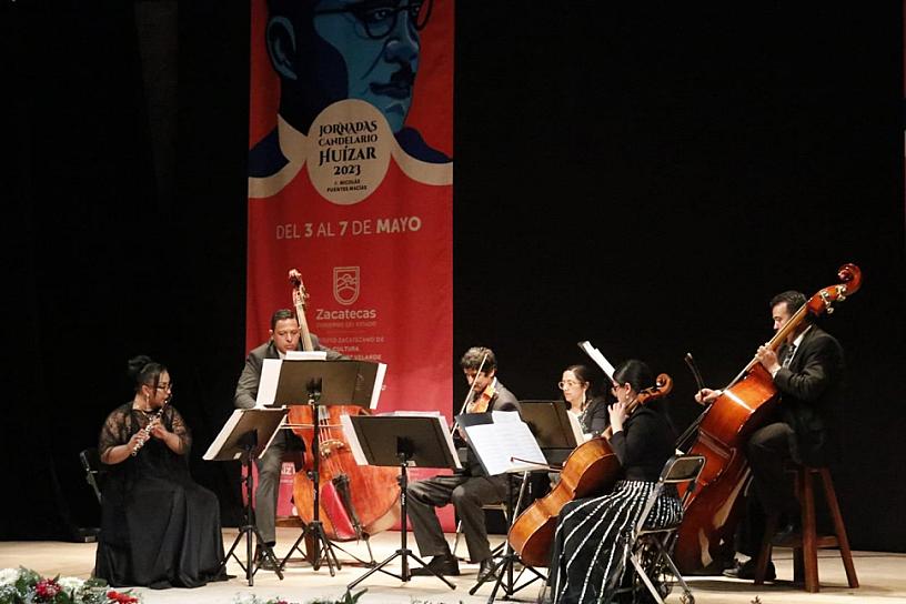 DELEITA ENSAMBLE GENARO CODINA A LOS  AMANTES DE LA BUENA MÚSICA 