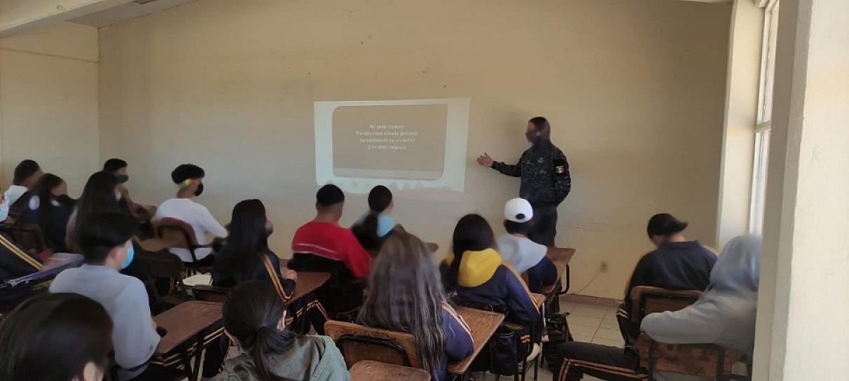 IMPARTEN TALLER SOBRE DELITOS CIBERNÉTICOS A ESTUDIANTES