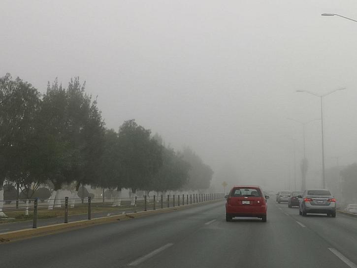 DENSA NEBLINA CUBRE EL MINERAL 