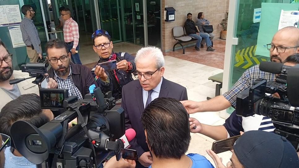 DENUNCIA DIRECTOR DE ISSSTEZAC A MARCO VINICIO FLORES POR ABUSO DE AUTORIDAD