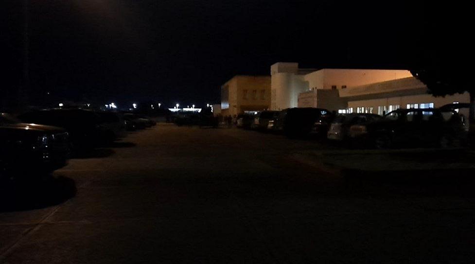 DENUNCIAN FALTA DE ALUMBRADO EN ESTACIONAMIENTO DEL HOSPITAL GENERAL 