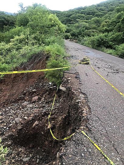 DENUNCIAN MAL ESTADO DE CARRETERAS EN MEZQUITAL DEL ORO