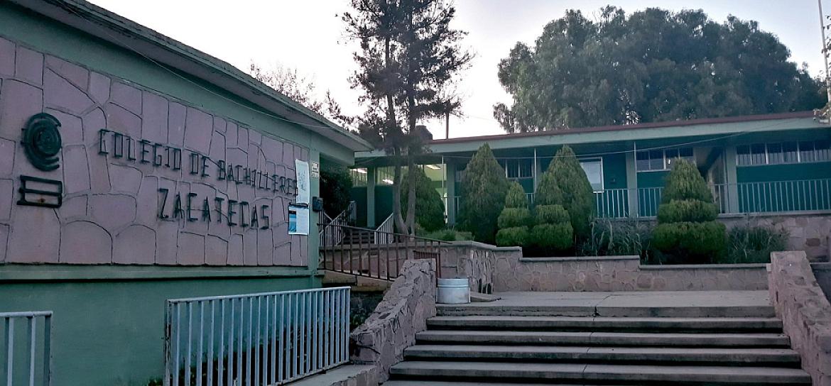 DENUNCIAN VENTA Y CONSUMO DE MARIHUANA EN EL COBAEZ 01