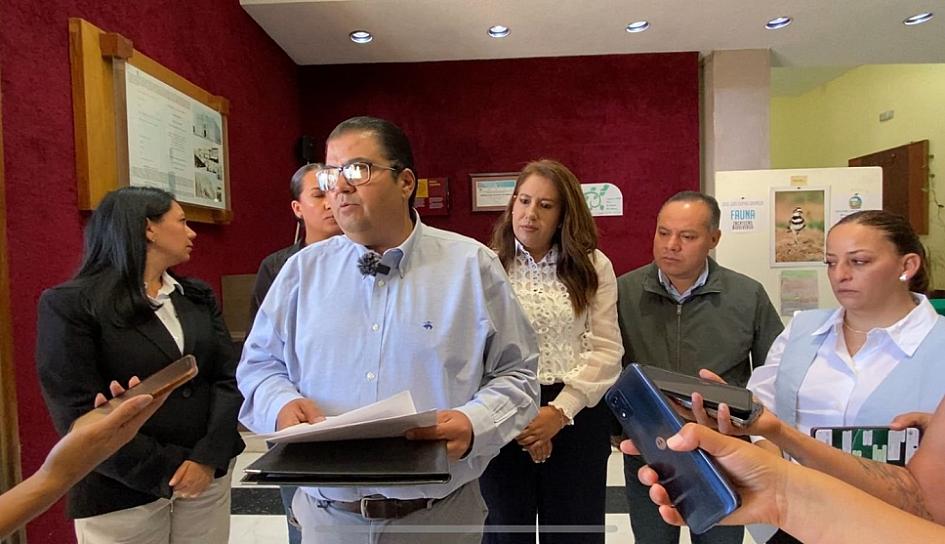 DENUNCIA ROBERTO LUÉVANO USO DE RECURSOS DE GUADALUPE EN CAMPAÑA DE PEPE SALDÍVAR 