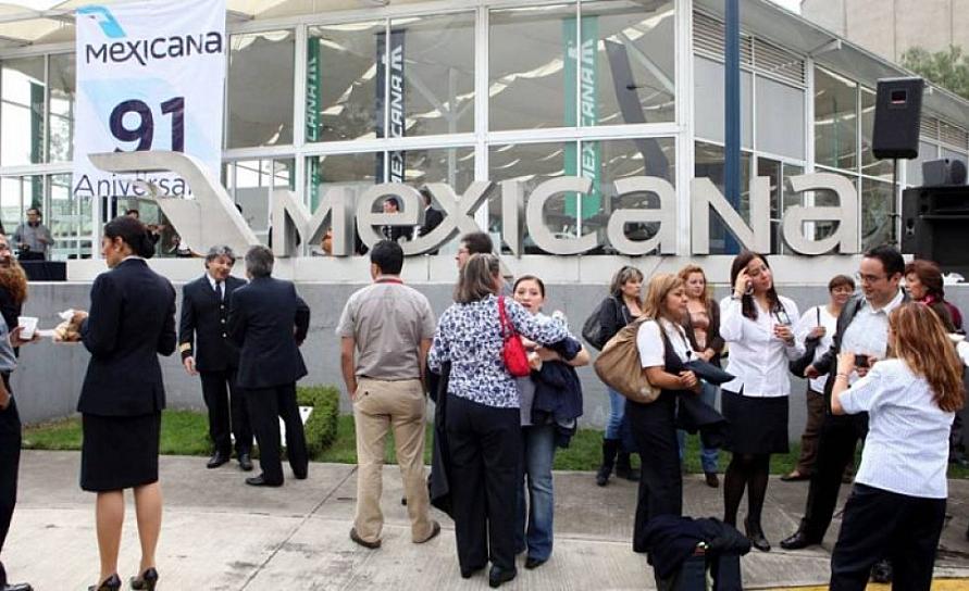 DESALOJAN A EXTRABAJADORES DE MEXICANA DE AVIACIÓN DEL AICM