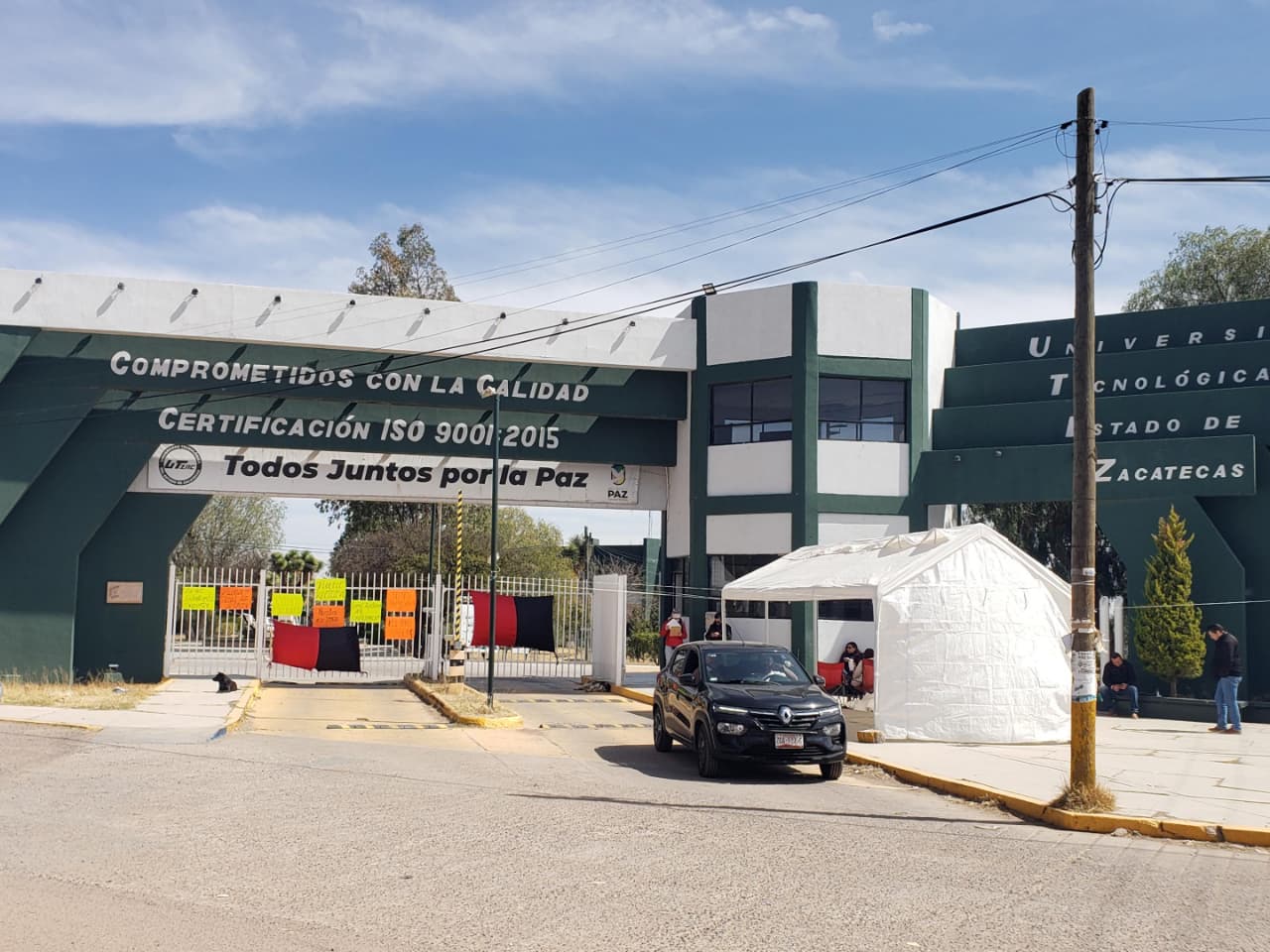 UNIVERSIDAD TECNOLÓGICA DE ZACATECAS EN PARO INDEFINIDO: DOCENTES Y ALUMNOS EXIGEN CAMBIOS URGENTES