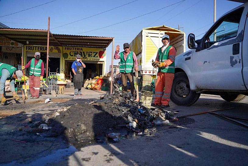DESAZOLVAN ALCANTARILLAS, DE CARA A LA TEMPORADA DE LLUVIAS